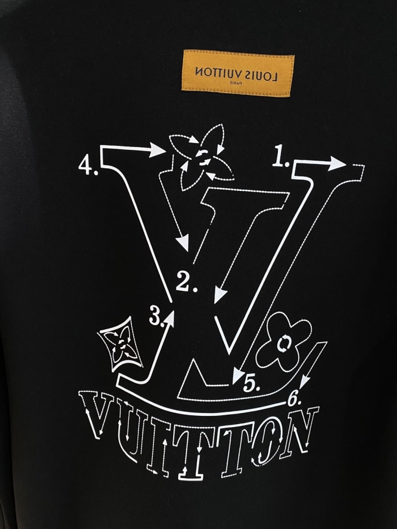 l0vis Vvtt0n t-shirt